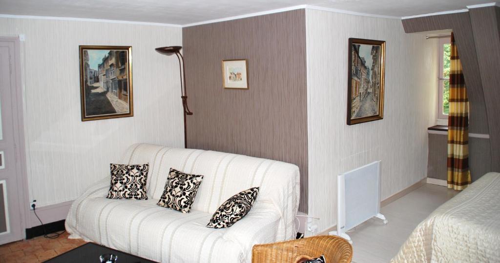 Demeure De Beaulieu Bed & Breakfast Le Coudray-Macouard Oda fotoğraf