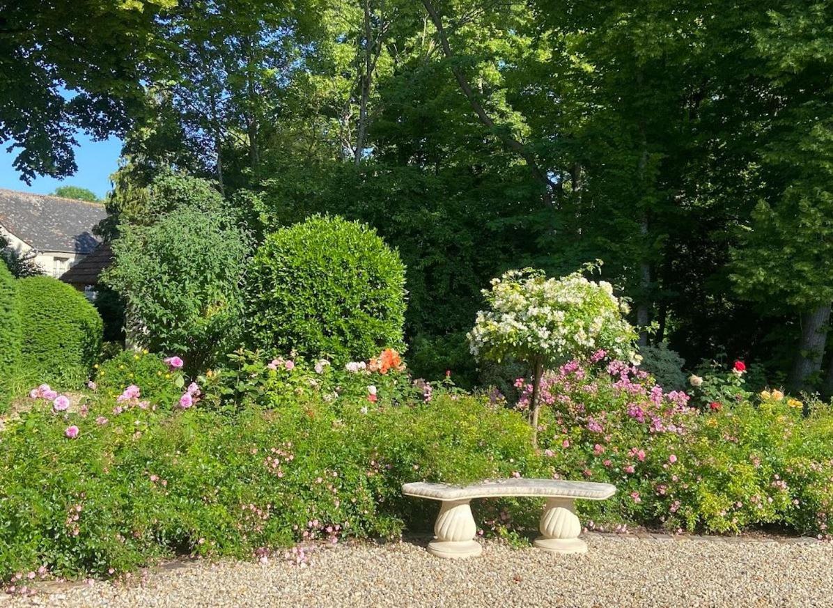 Demeure De Beaulieu Bed & Breakfast Le Coudray-Macouard Dış mekan fotoğraf